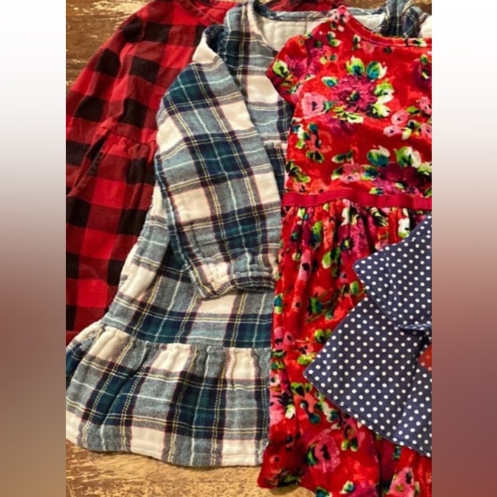 Bundle of Girls Toddler Winter Dresses- -3T